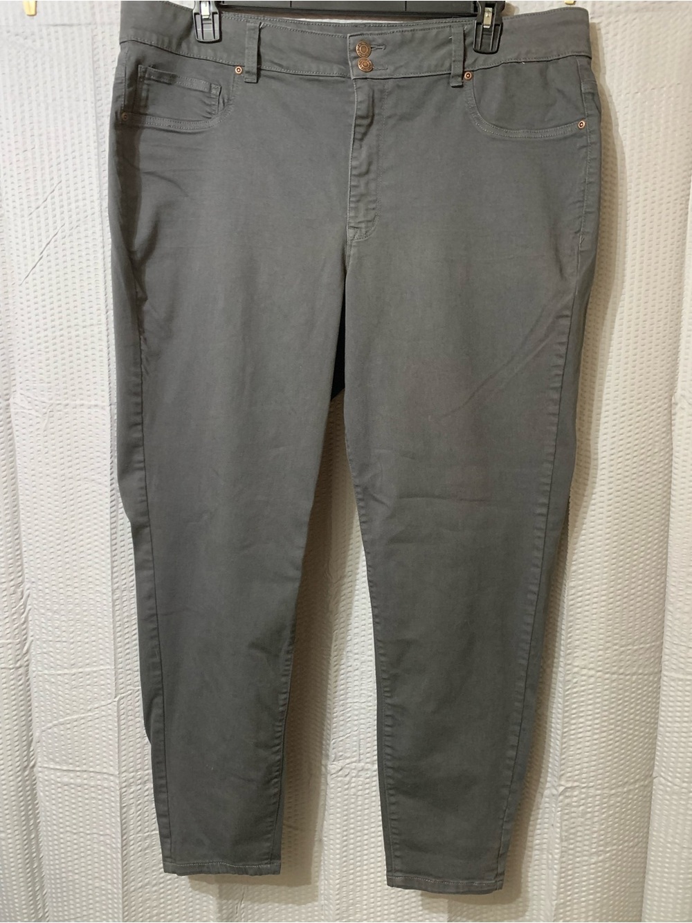MauricesWomen’s Gray High Rise Jeans - Classic Everyday Style 24W